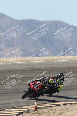 media/Oct-30-2025-Racers Edge (Thu) [[dabbdaf680]]/3-B Group/Session 2 (Bowl Exit)/